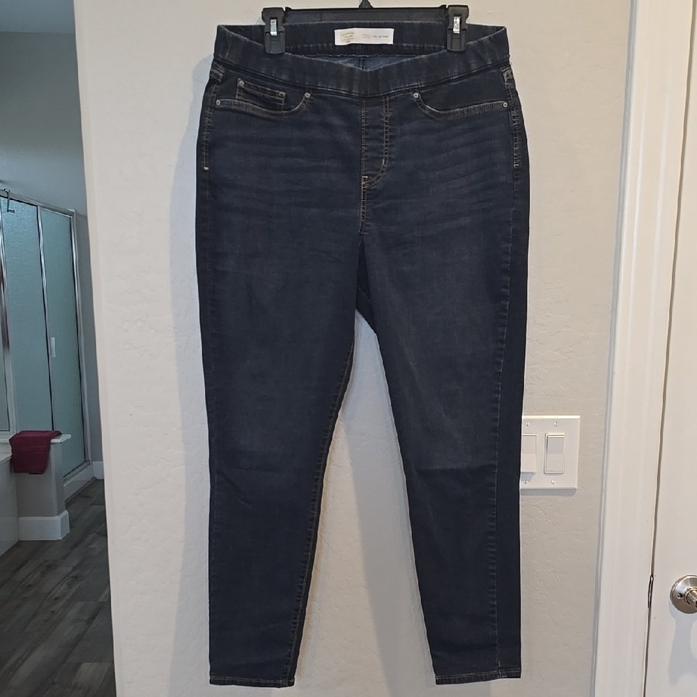 Levi's Women's Dark Blue Pull On Streachy Skinny Jeans